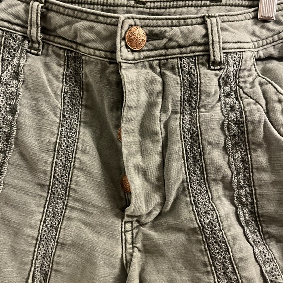 Free people shorts - Picture 2 of 3